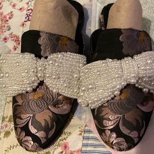 Steve Madden “Hopeful” mules